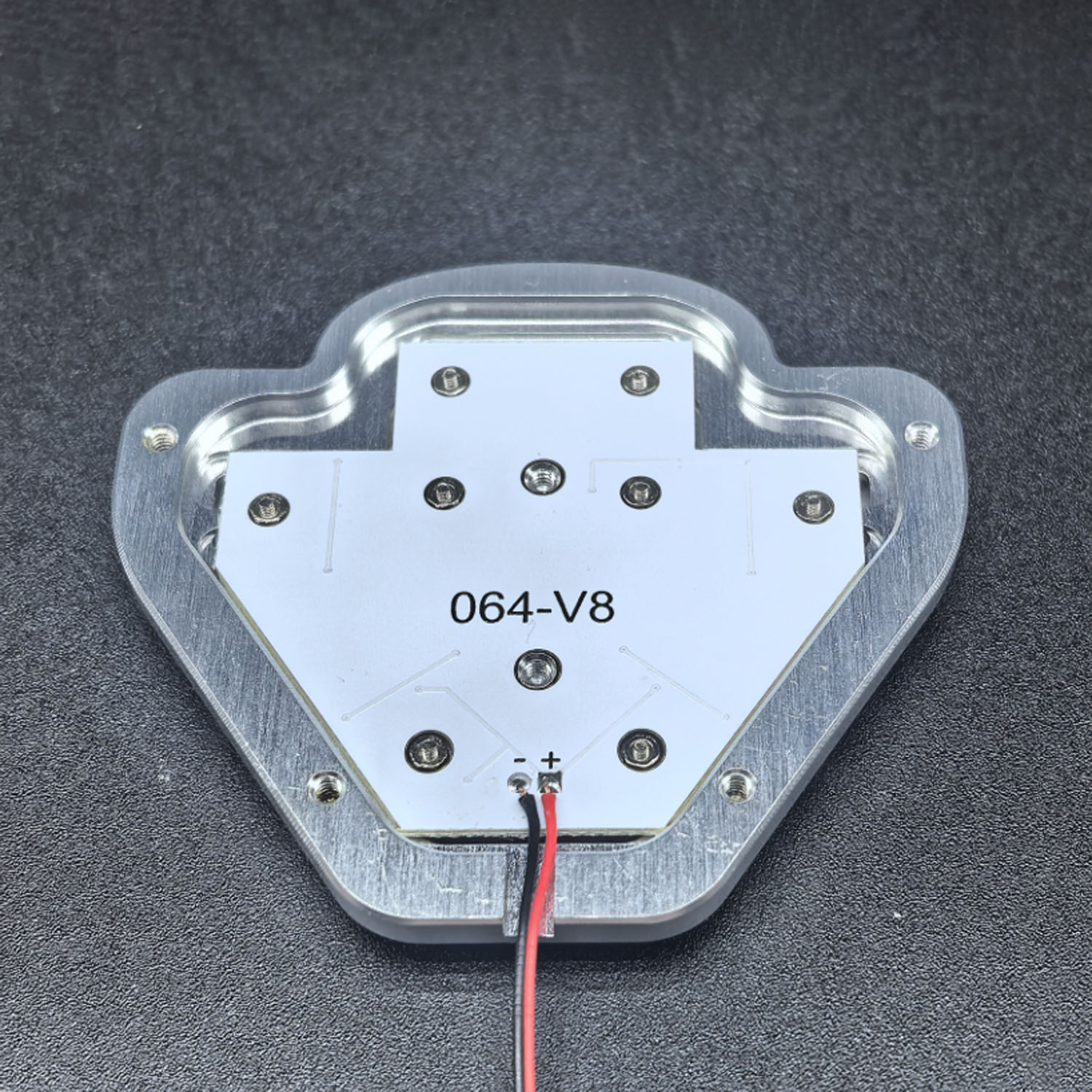 Cabin 5V LED Light Box Metal V - Rc Hobby Logo 评论和价格